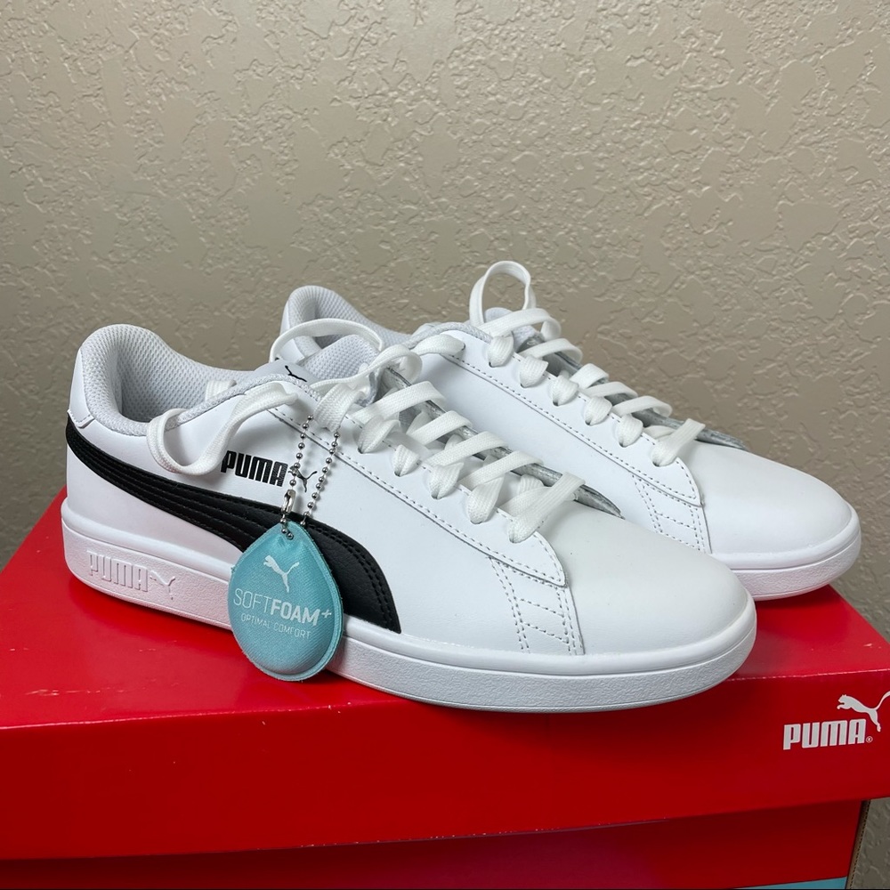 Puma shoes smash v2